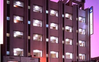 ホテル ニュータカハシの外観